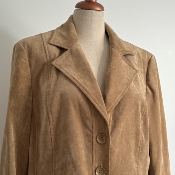 Conrad C Collection - Tan Velvet Jacket /Blaser - Picture 4 of 12